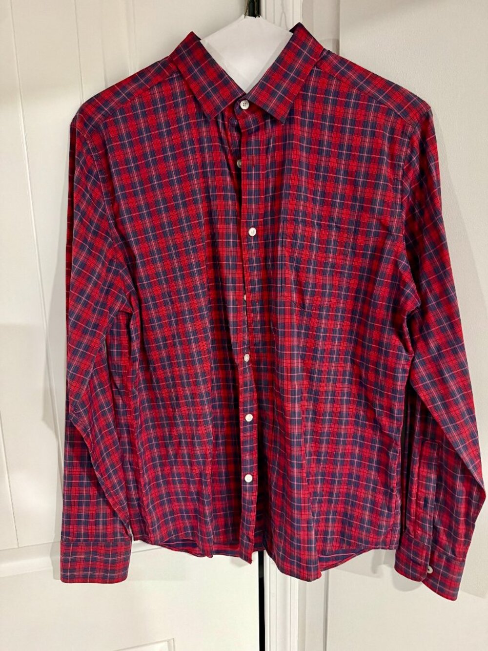 UNTUCKit Performance Shirt Mens Large Slim Fit Red Blue Plaid Button Up